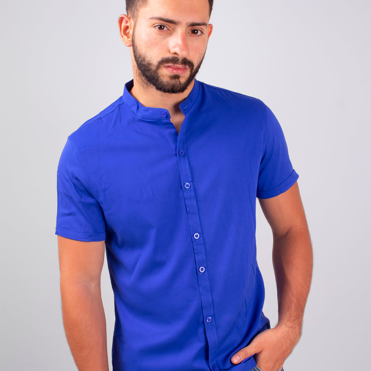 Camiseta básica con marca denominativa para hombre en azul maya